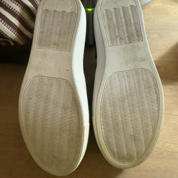 Steve Madden Animal Print Slip-On Shoes - Picture 2 of 3